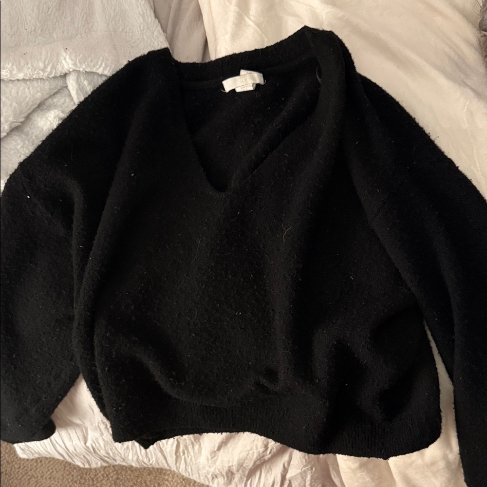 H&M Black V-Neck Sweater